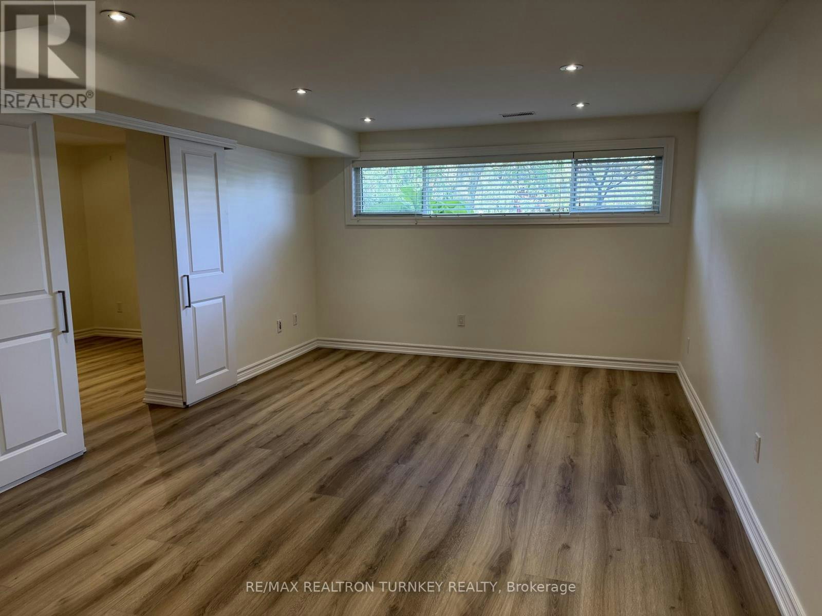 LOWER-310 Queen Street, Newmarket, ON, L3Y 2G4 - 14