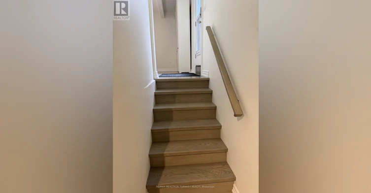 LOWER-310 Queen Street, Newmarket, ON, L3Y 2G4 - 9