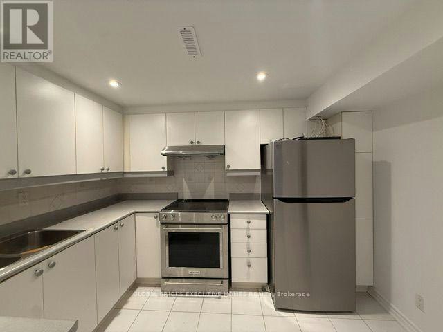 LOWER-66 Foundry Crescent, Markham, ON, L3P 6N7 - 3