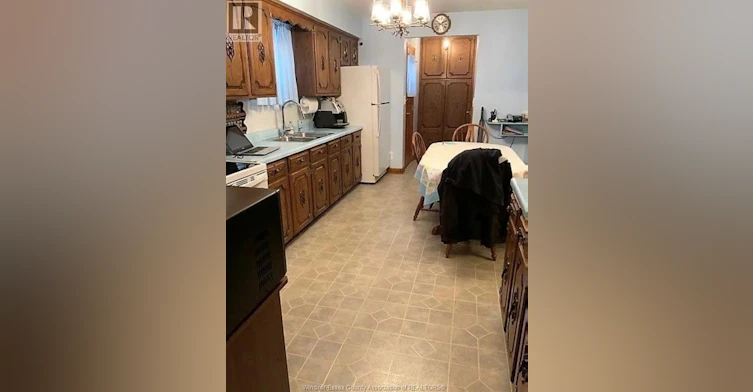 972 Parent, Windsor, ON, N9A 2E3 - 15