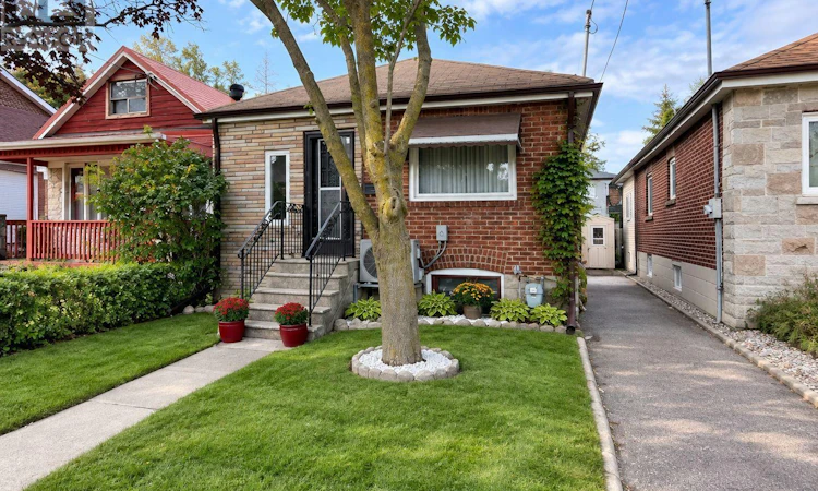 34 Rutherford Avenue