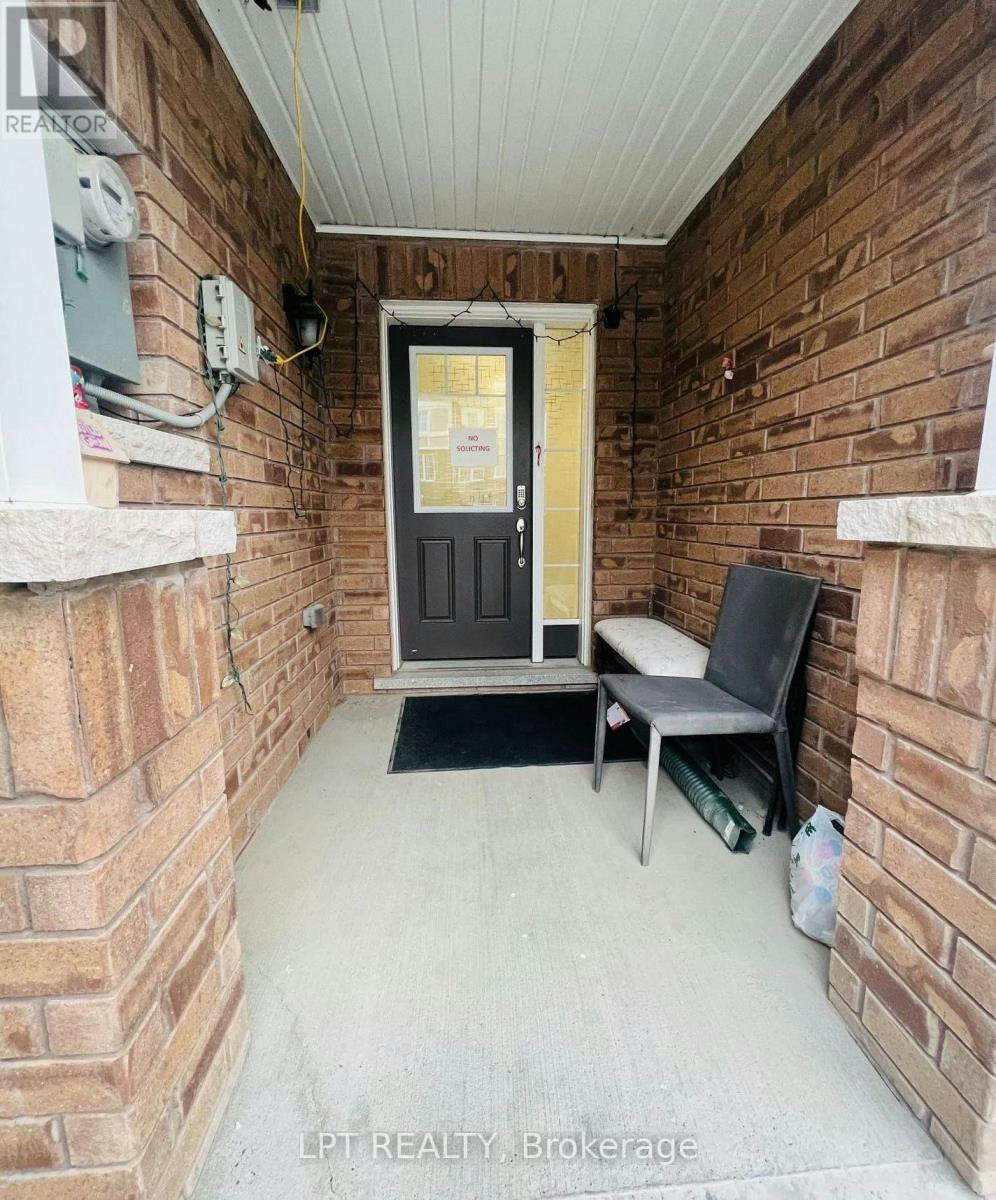 104 Bannister Crescent, Brampton, ON, L7A 4H4 - 2