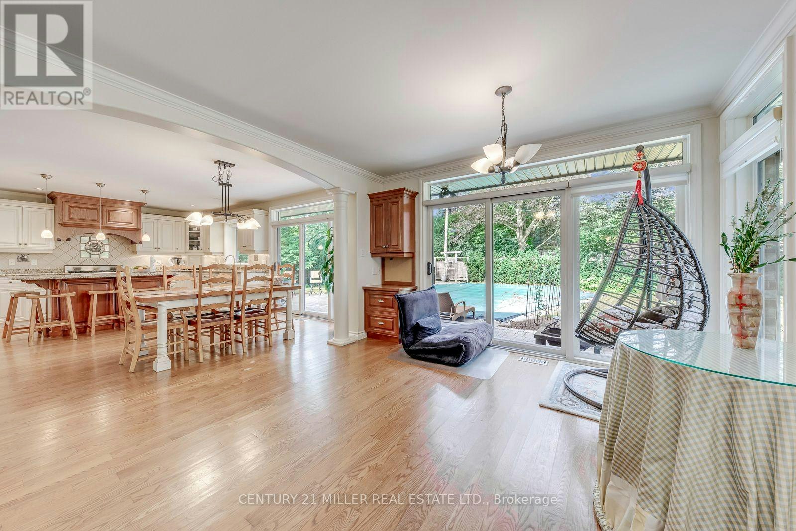 1319 Hillhurst Road, Oakville, ON, L6J 1X6 - 13