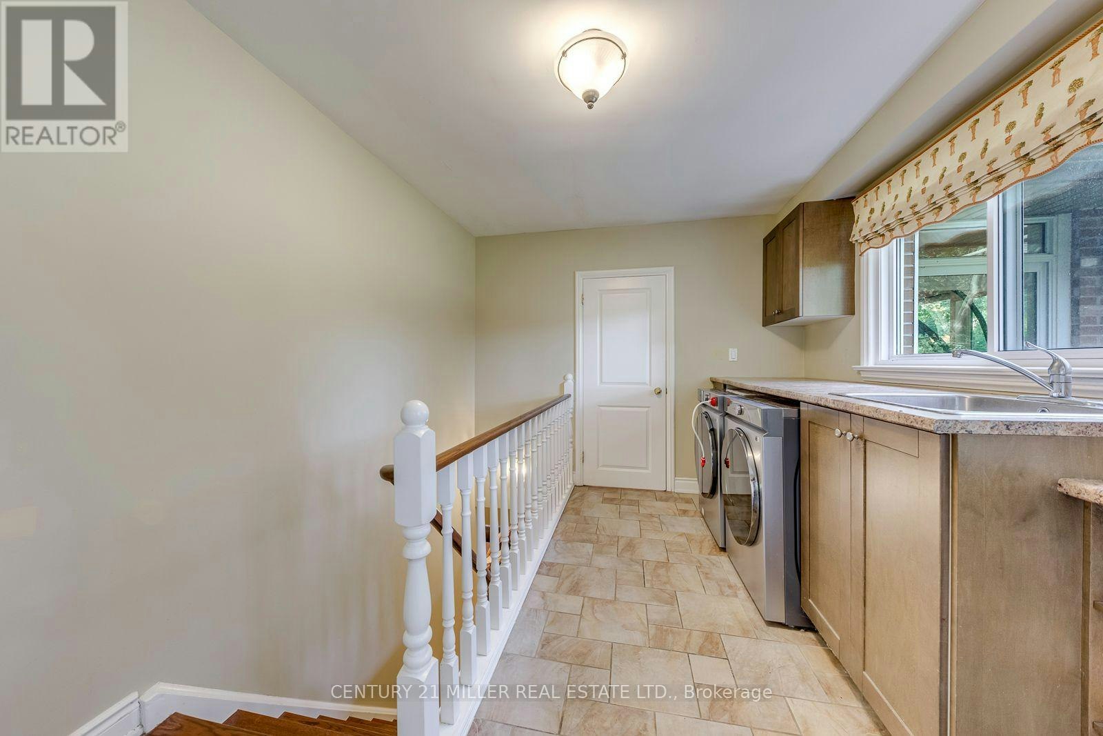 1319 Hillhurst Road, Oakville, ON, L6J 1X6 - 42