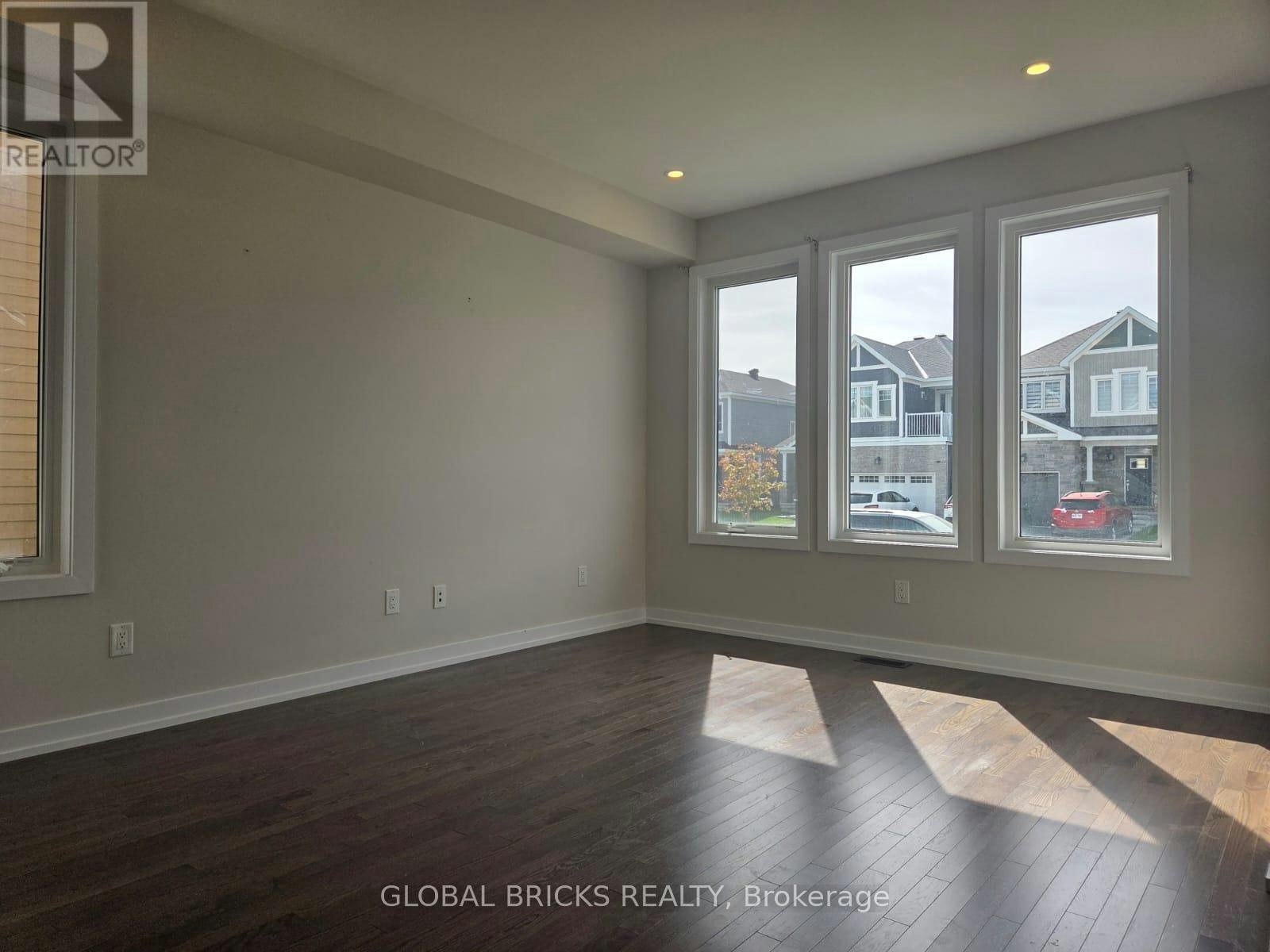 524 Oldenburg Avenue, Ottawa, ON, K0A 2Z0 - 2