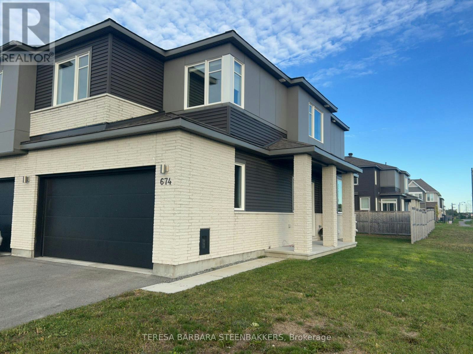 674 Taliesin Crescent N, Ottawa, ON, K2S 2W5