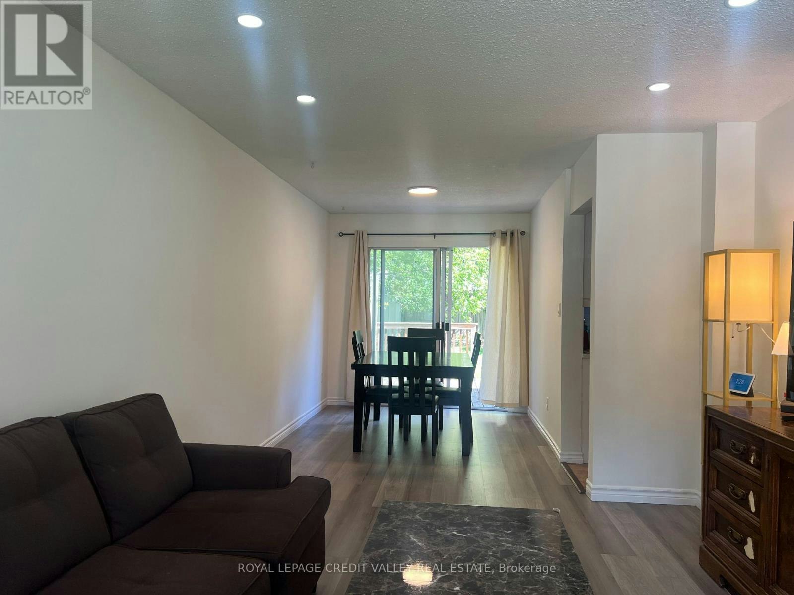 531 Camelot Drive, Oshawa, ON, L1K 1K3 - 10