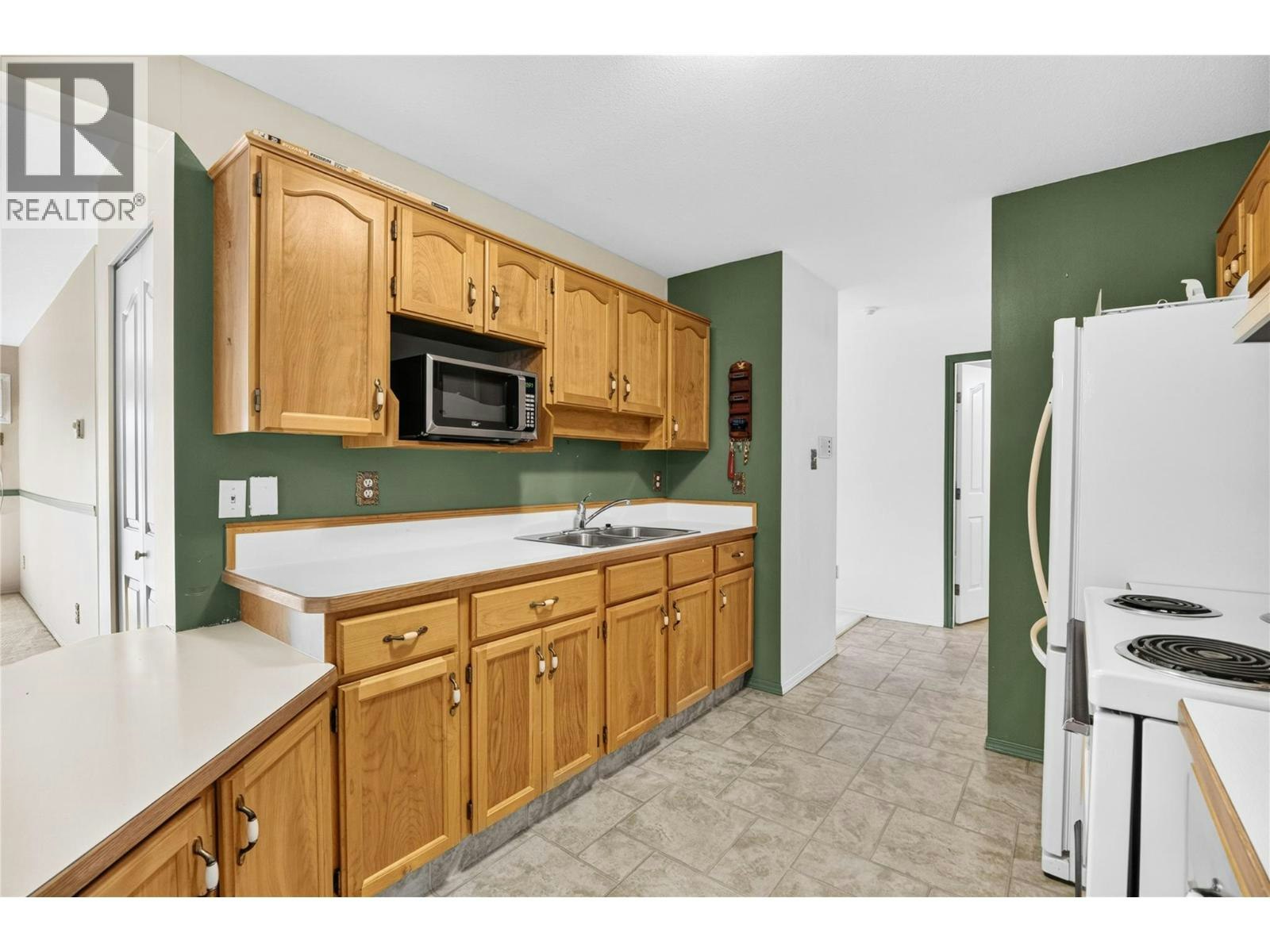 204-133 Winnipeg Street - 3