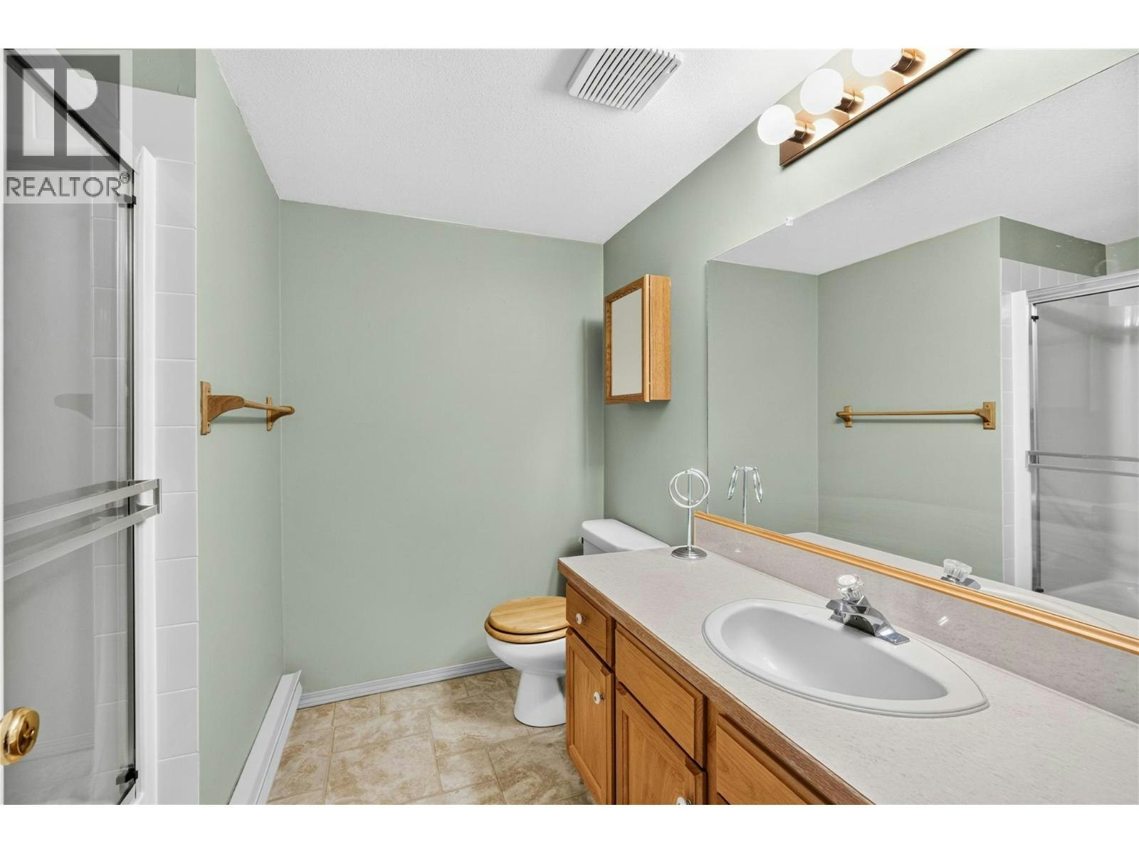 204-133 Winnipeg Street, Penticton, BC, V2A 6L2 - 17