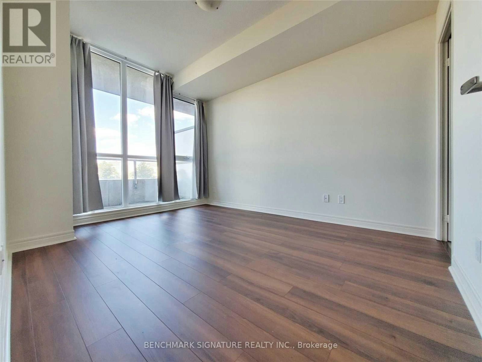 217-339 Rathburn Road W, Mississauga, ON, L5B 0K6 - 8