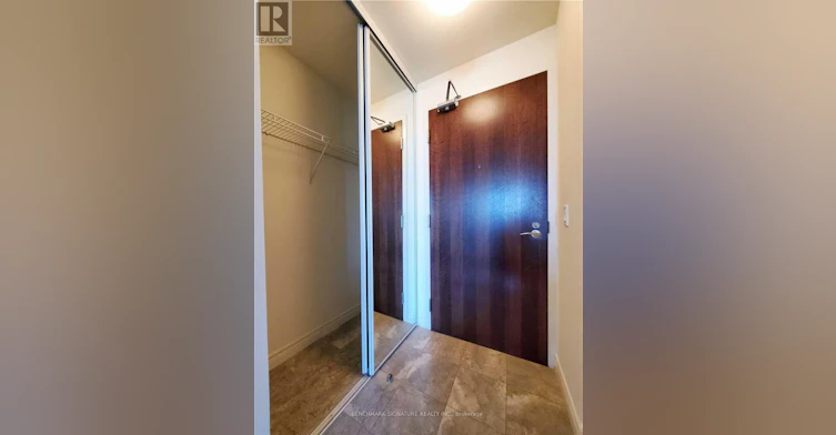 217-339 Rathburn Road W, Mississauga, ON, L5B 0K6 - 2