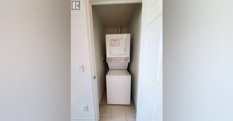 217-339 Rathburn Road W, Mississauga, ON, L5B 0K6 - 4