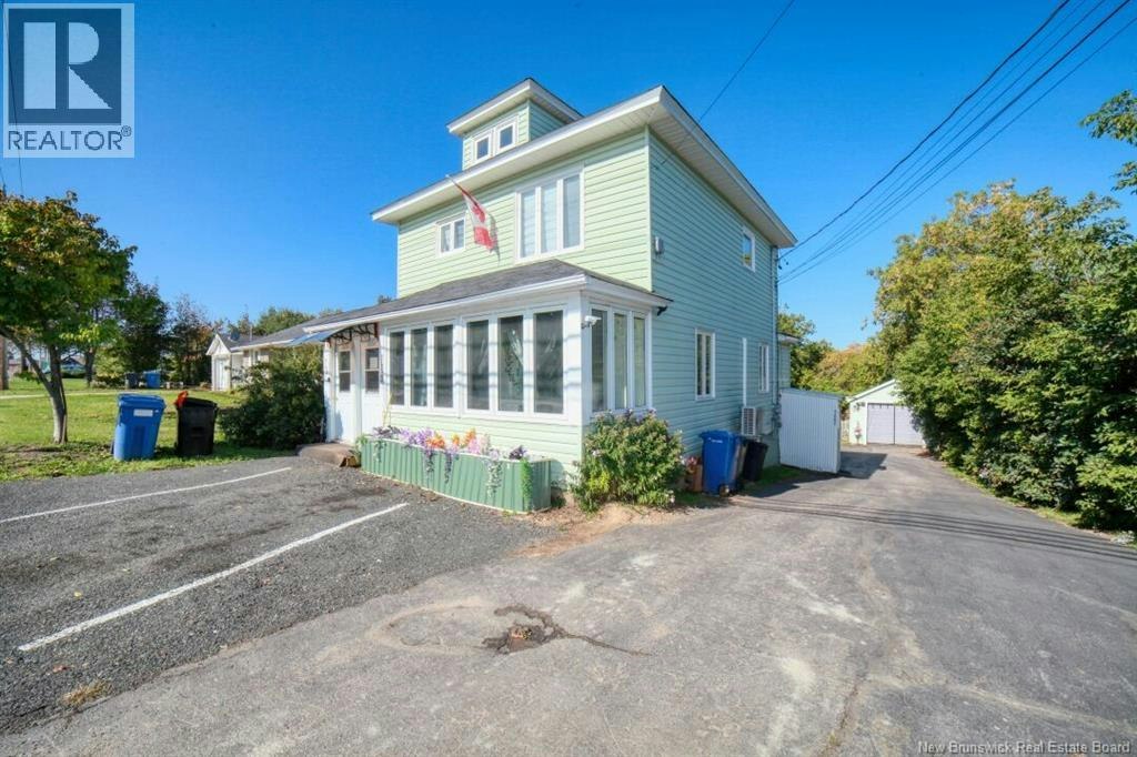 745 Bridge, Bathurst, NB, E2A 1W9