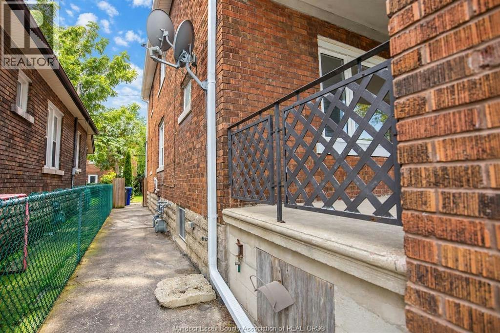 1349 Goyeau, Windsor, ON, N8X 3K9 - 16