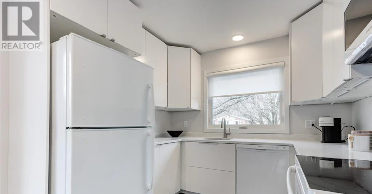 Upper-1246 Southview Drive, Greater Sudbury, ON, P3E 2L6 - 4