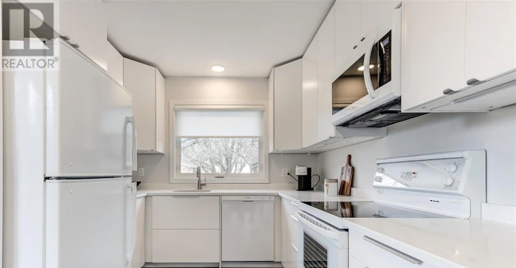 Upper-1246 Southview Drive, Greater Sudbury, ON, P3E 2L6 - 5