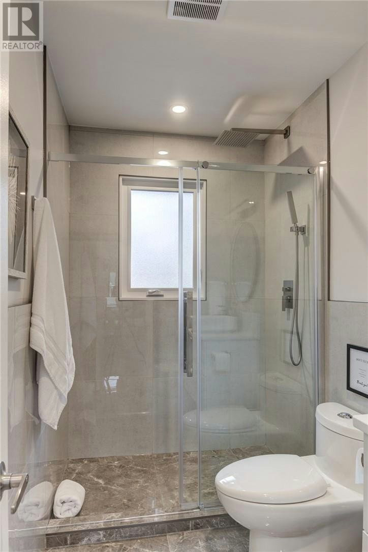 Upper-1246 Southview Drive, Greater Sudbury, ON, P3E 2L6 - 23