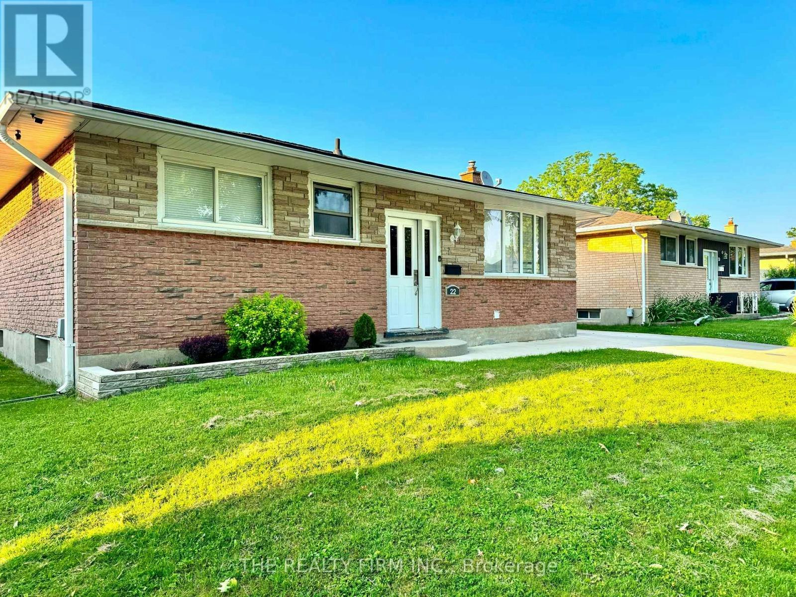22 Archer Crescent, London, ON, N6E 2A5
