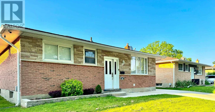 22 Archer Crescent, London, ON, N6E 2A5