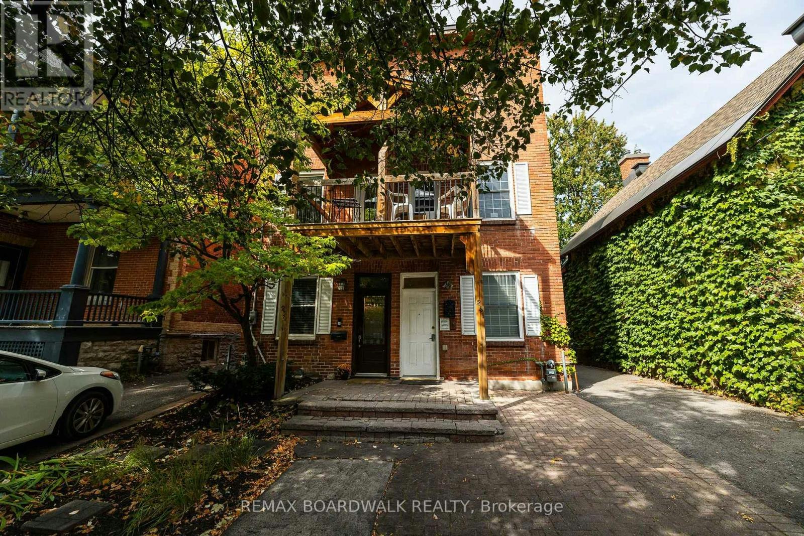 239 Wilbrod Street, Ottawa, ON, K1N 6L8