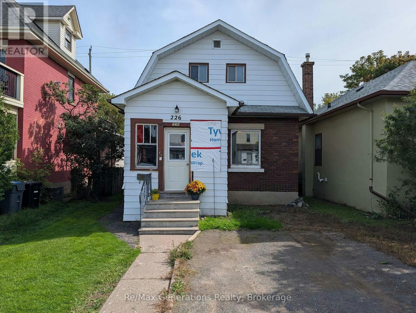 226 Harold Street N, Thunder Bay, ON, P7C 4C4