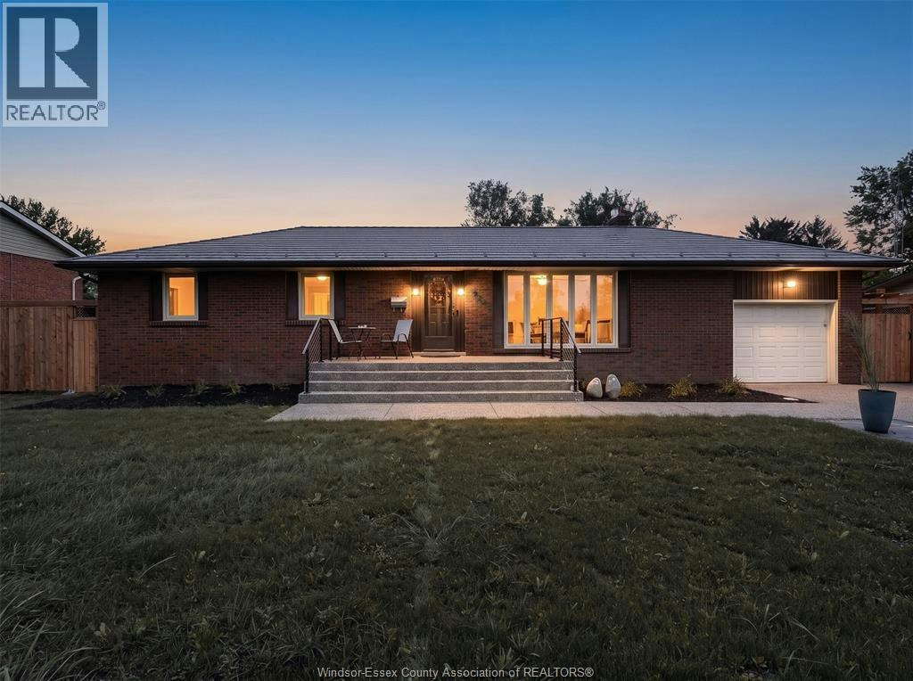 825 Morton Drive, Windsor, ON, N9J 3V3
