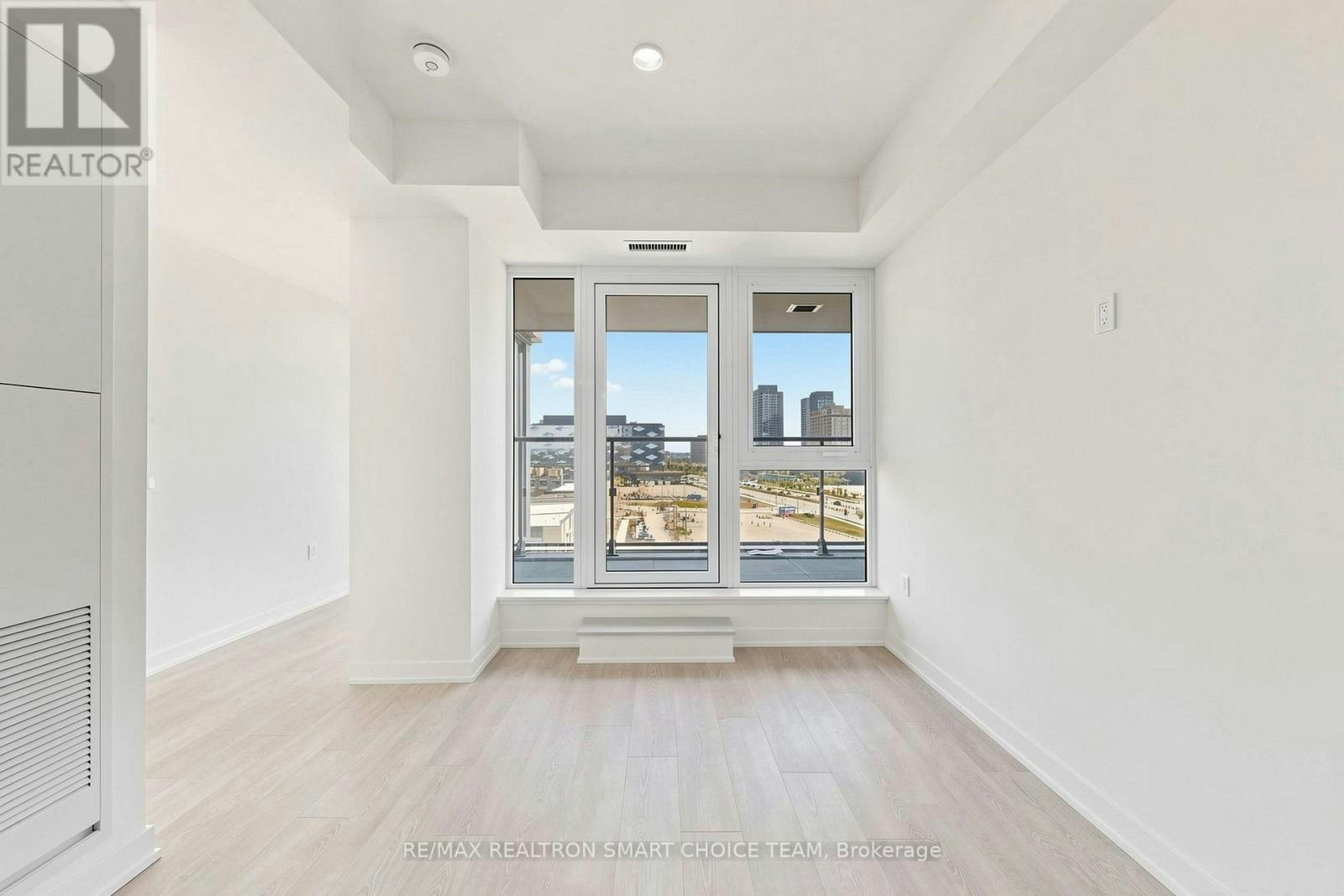 606-5 Quarrington Lane, Toronto, ON, M3C 0S5 - 10