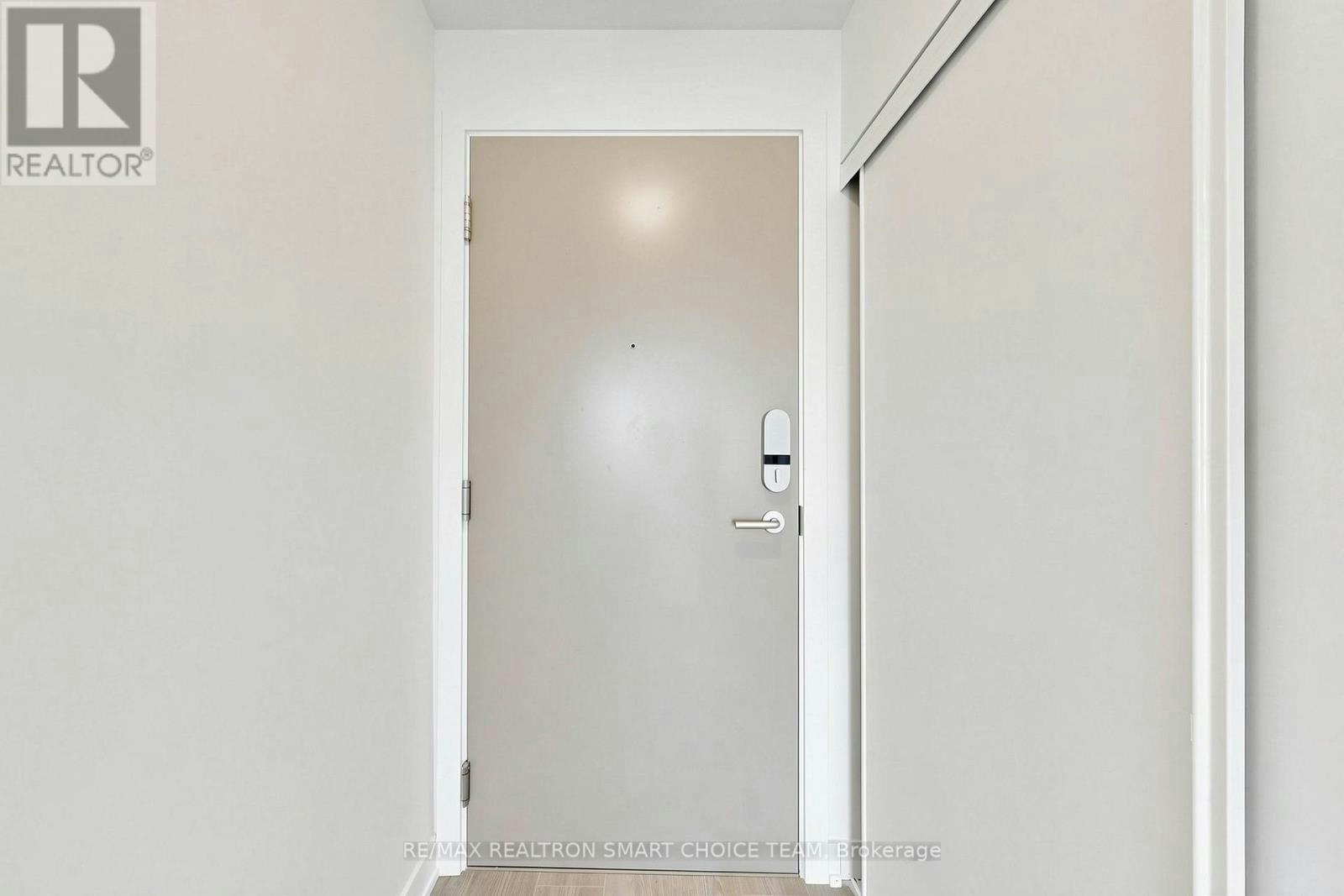 606-5 Quarrington Lane, Toronto, ON, M3C 0S5 - 33