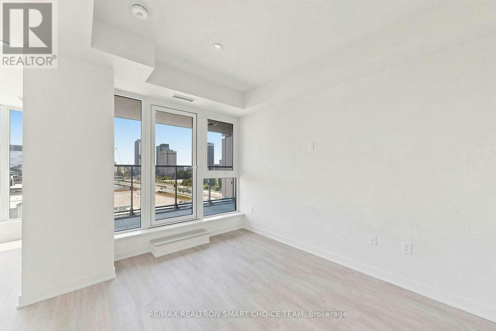 606-5 Quarrington Lane, Toronto, ON, M3C 0S5 - 11
