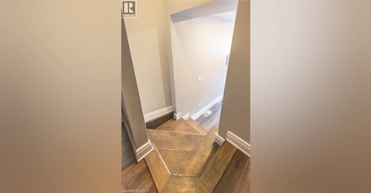 2-70 Victoria Avenue S, Hamilton, ON, L8N 2S7 - 2