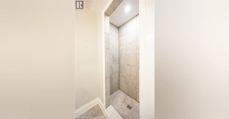2-70 Victoria Avenue S, Hamilton, ON, L8N 2S7 - 6