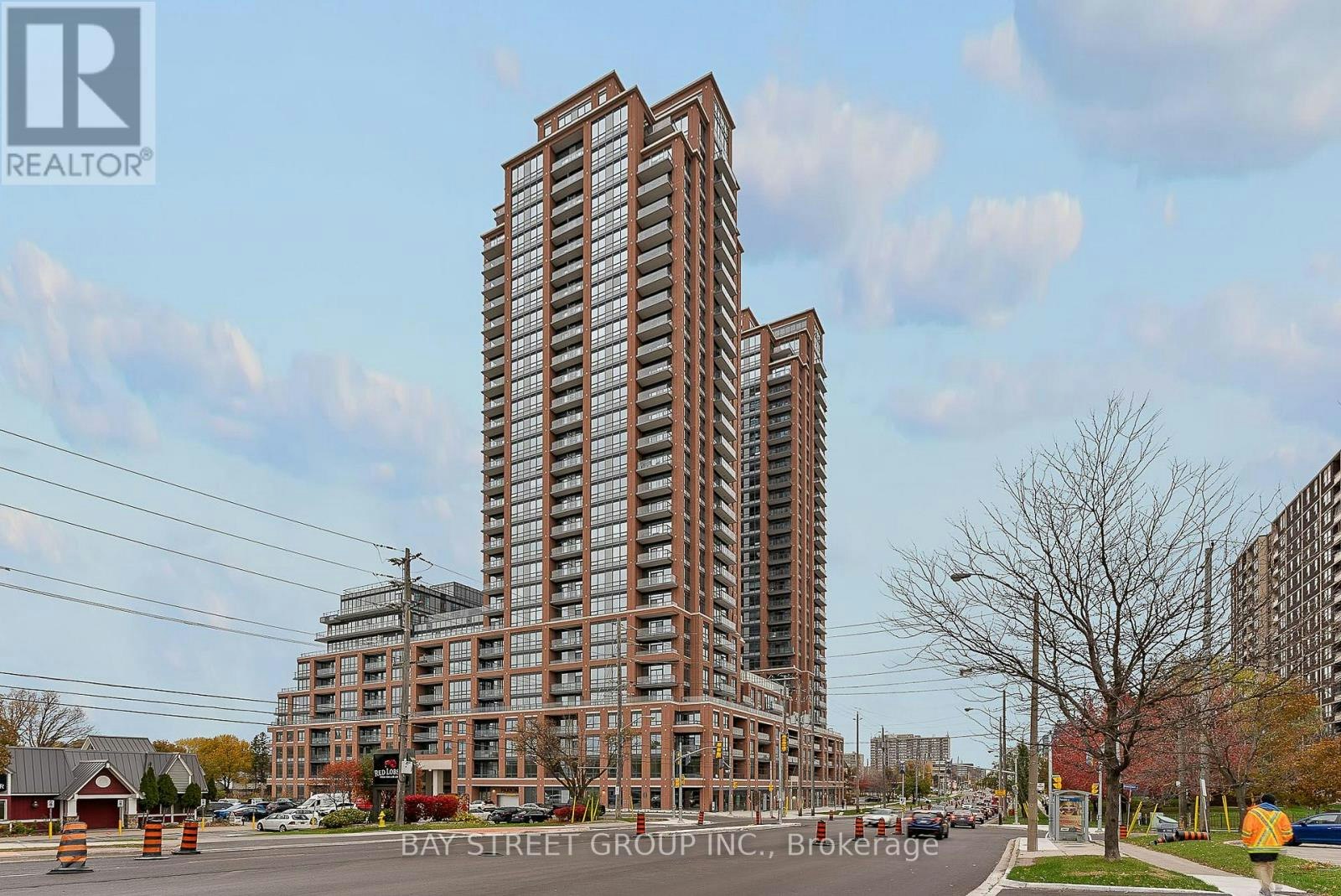 221-3270 Sheppard Avenue E, Toronto, ON, M1T 0B3
