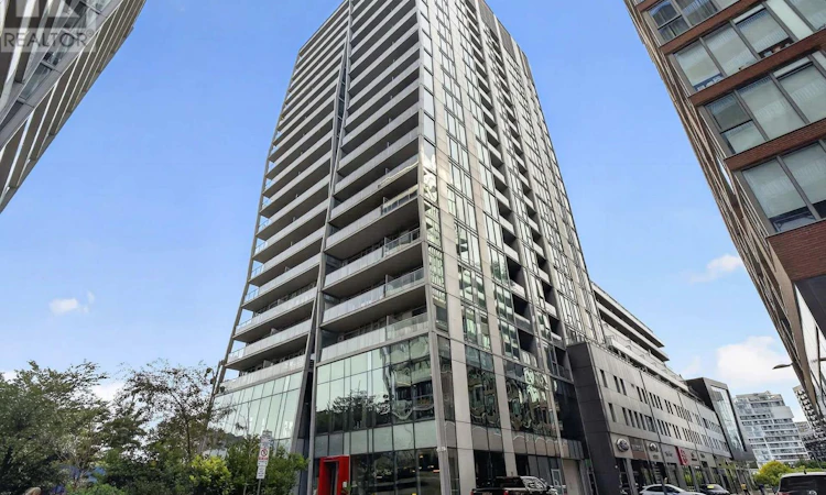 923-15 Baseball Place N