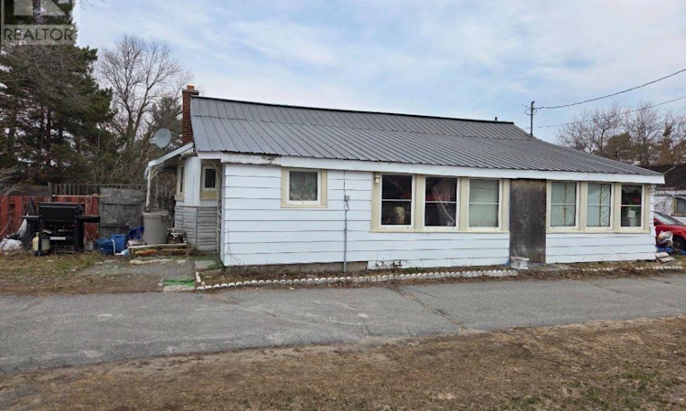 14 Downs Road