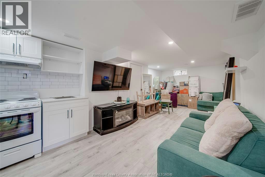1215 Chappell, Windsor, ON, N9C 3C8 - 15