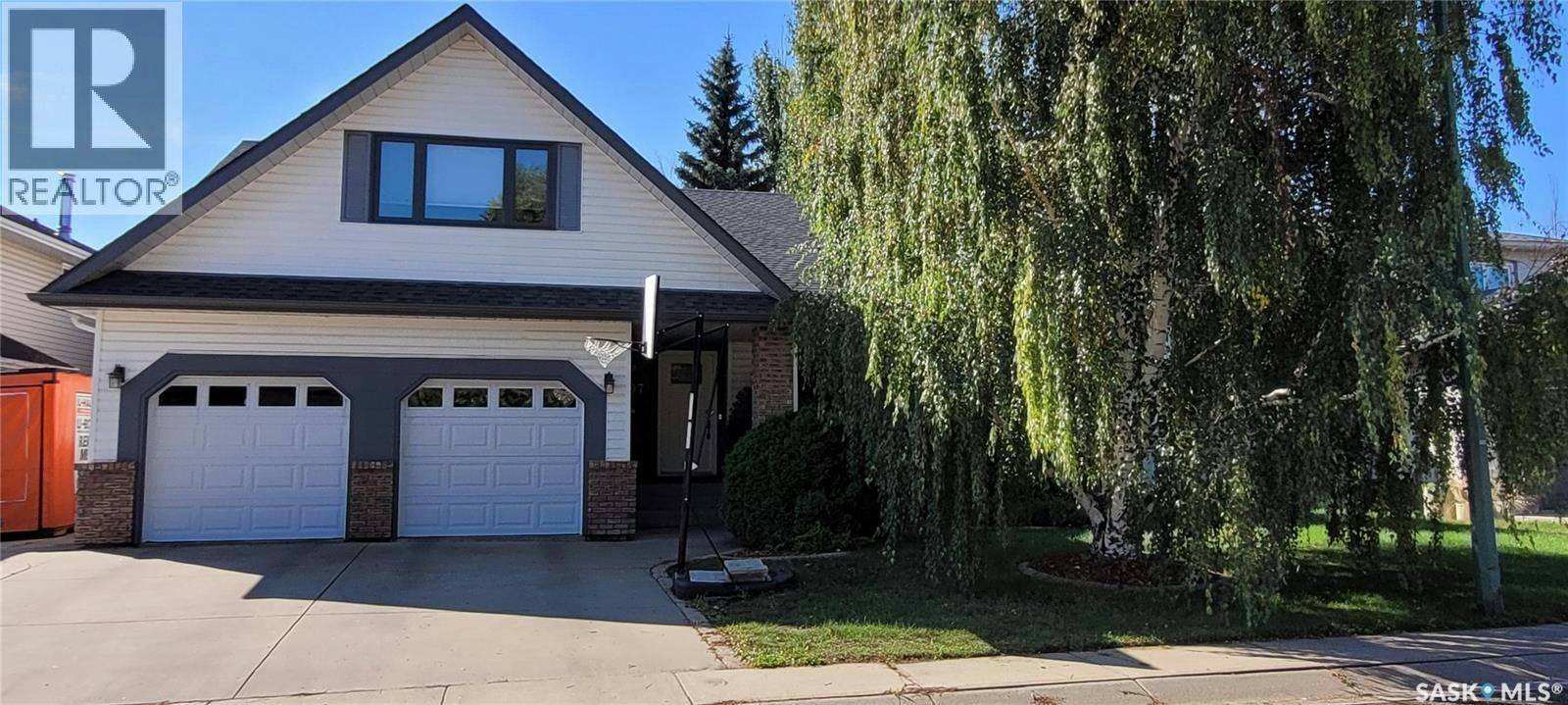 707 Emmeline Cove, Saskatoon, SK, S7J 3L8