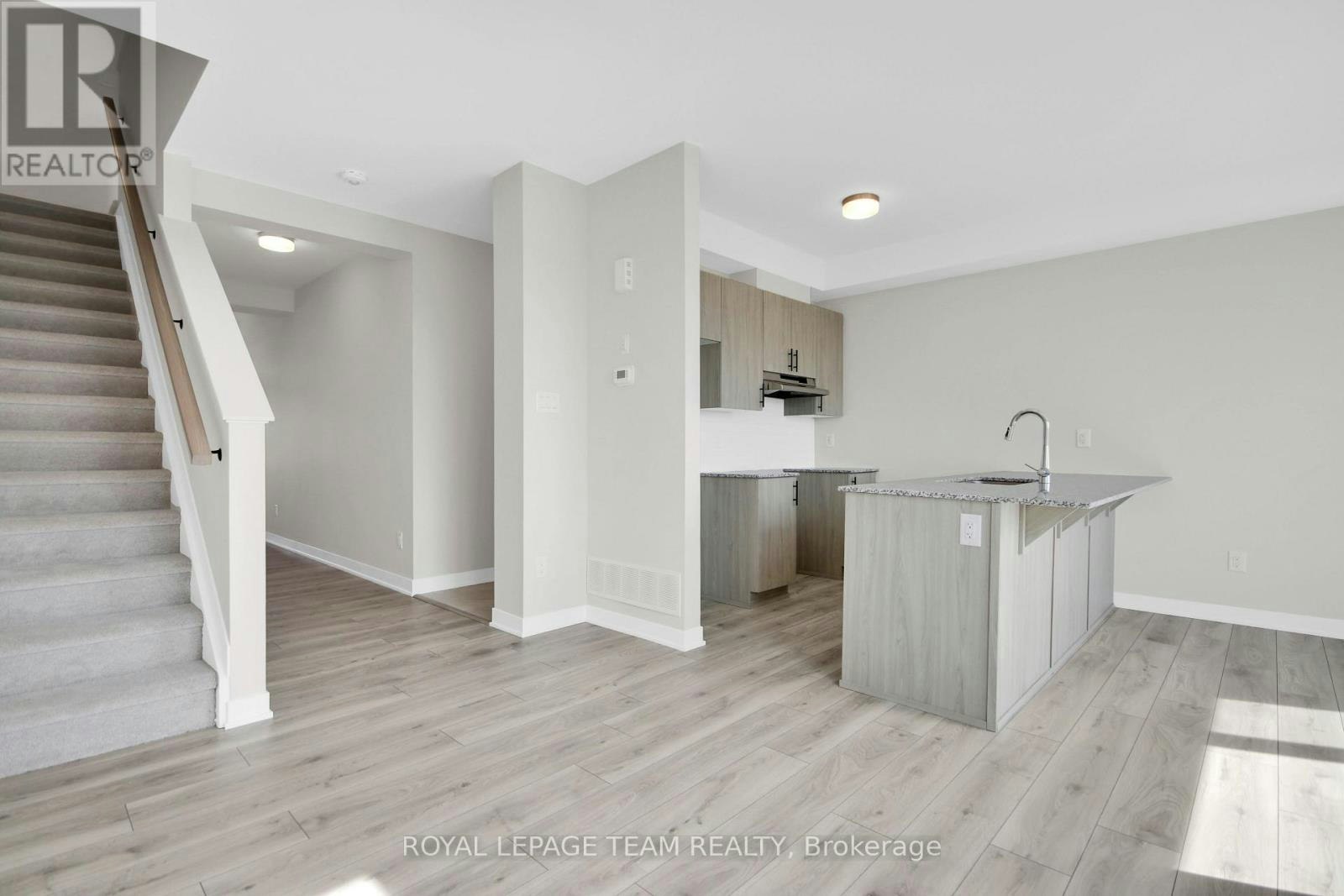 734 Haflinger Row, Ottawa, ON, K0A 2Z0 - 9