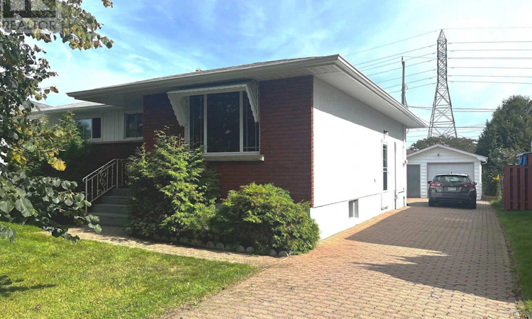 418 Westview Place