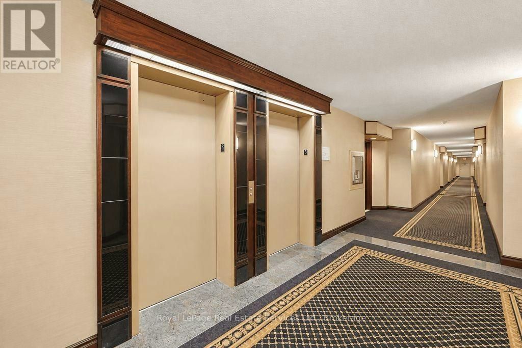305-221 Robinson Street, Oakville, ON, L6J 7N9 - 37