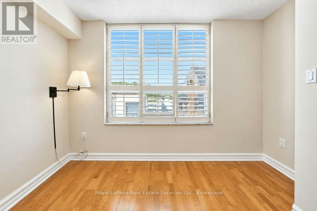 305-221 Robinson Street, Oakville, ON, L6J 7N9 - 7