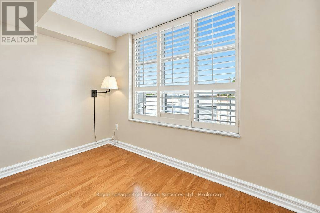 305-221 Robinson Street, Oakville, ON, L6J 7N9 - 6