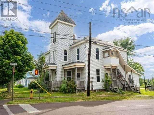 9 Victoria B Street W, Amherst, NS, B4H 1B8