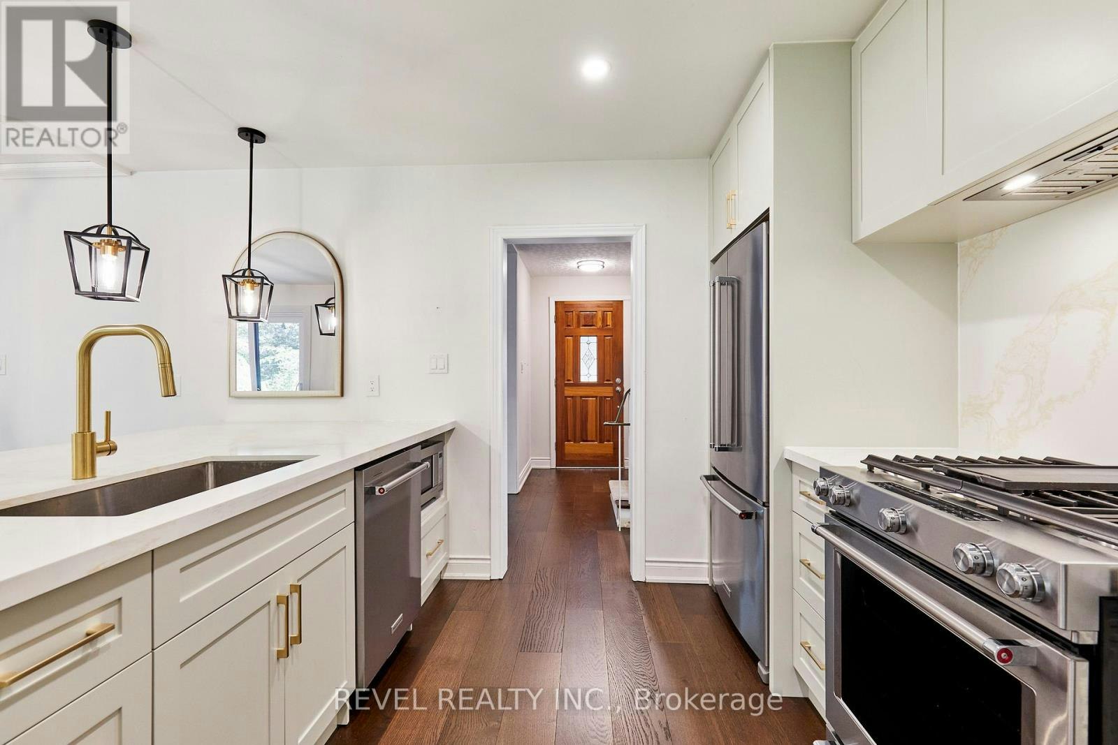 1260 Ilona Park Road, Pickering, ON, L1W 1E4 - 4