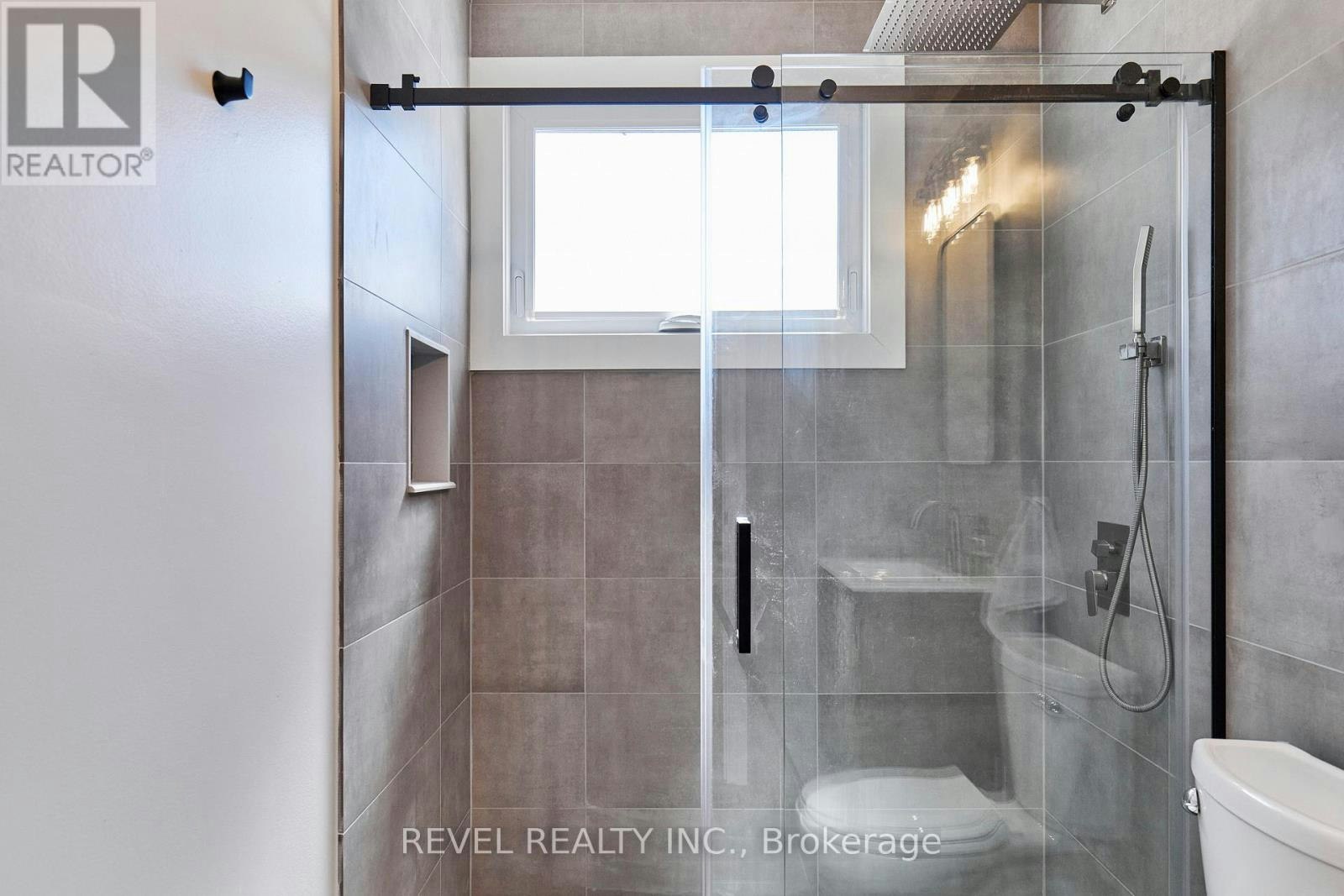 1260 Ilona Park Road, Pickering, ON, L1W 1E4 - 16