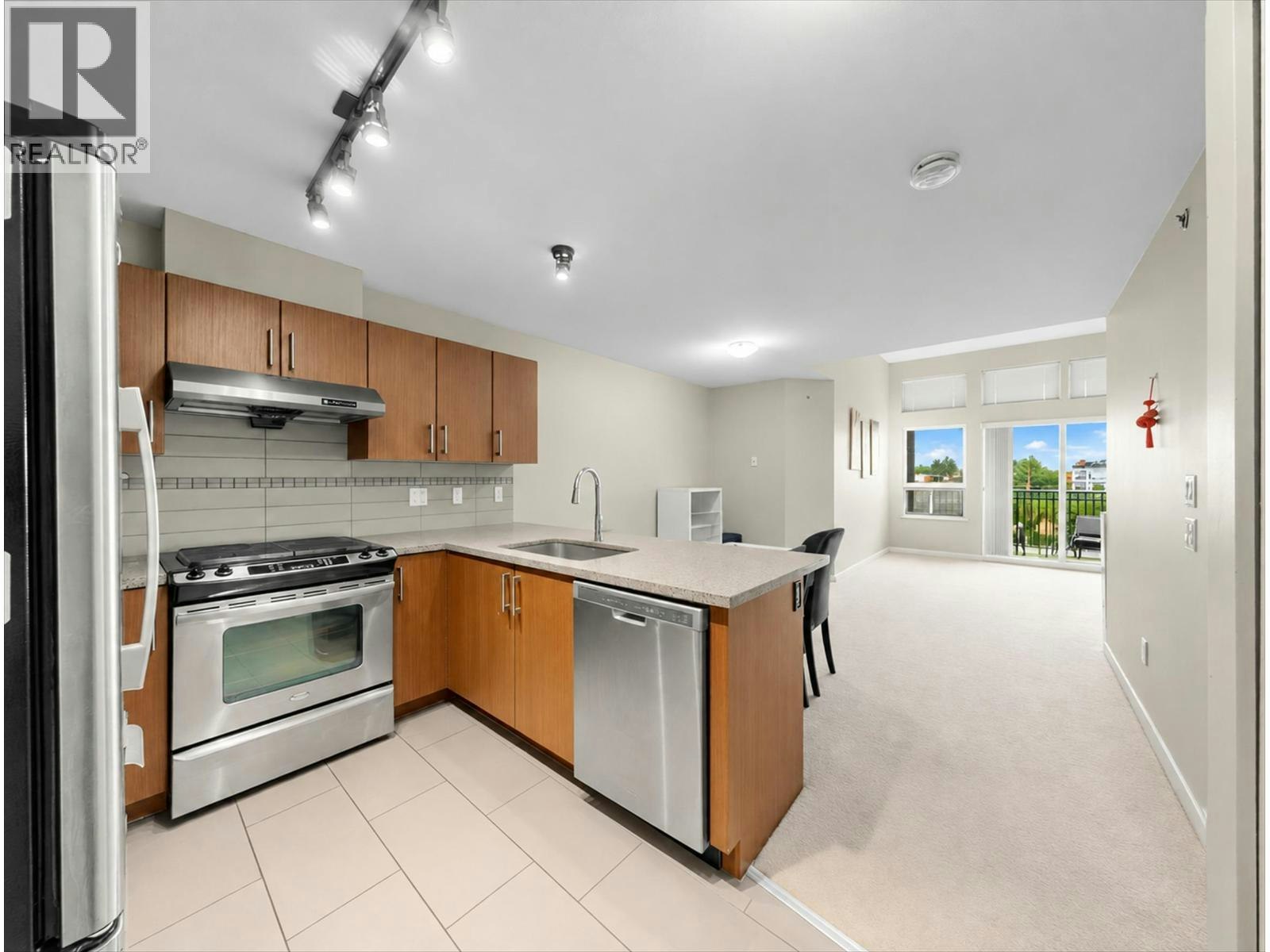 422-6828 Eckersley Road, Richmond, BC, V6Y 0E8
