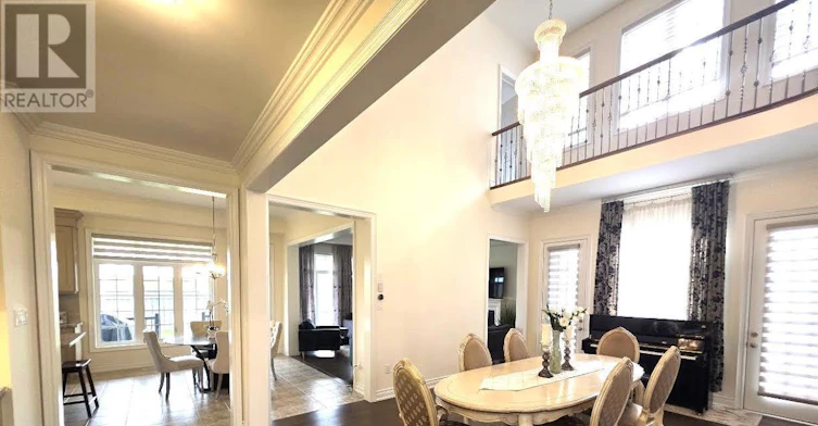 25 Munsie Drive, King, ON, L7B 0N8 - 6