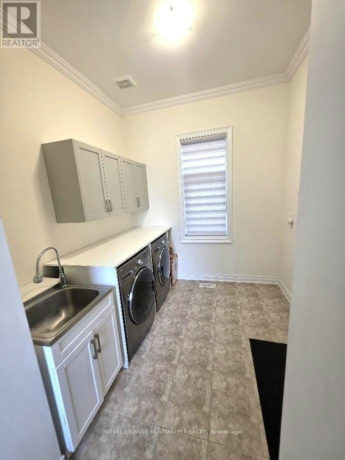 25 Munsie Drive, King, ON, L7B 0N8 - 25