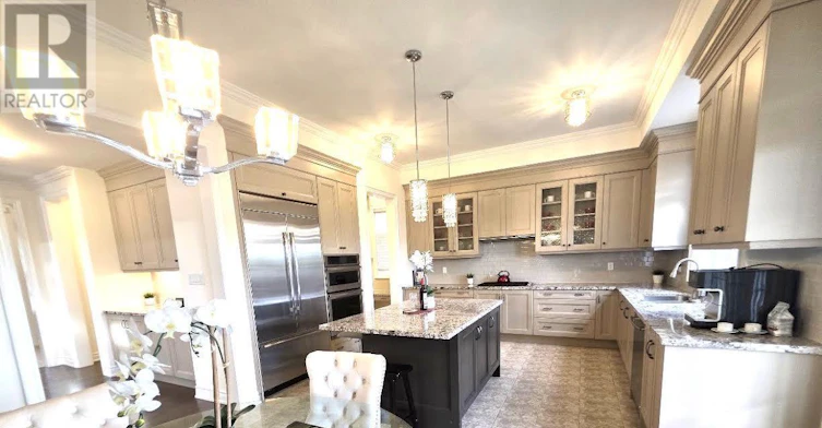 25 Munsie Drive, King, ON, L7B 0N8 - 5