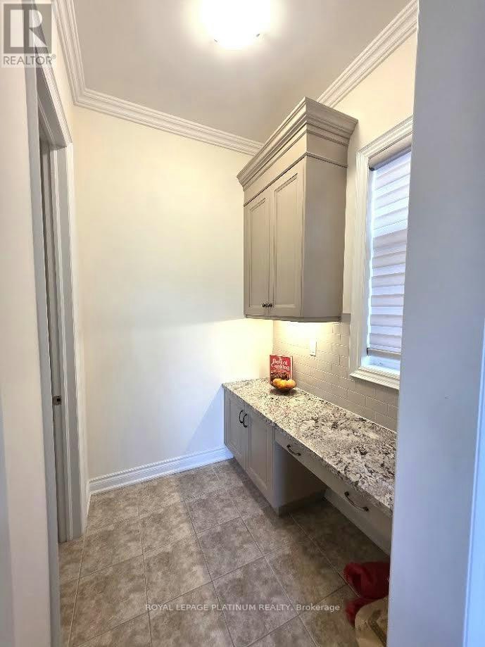 25 Munsie Drive, King, ON, L7B 0N8 - 30