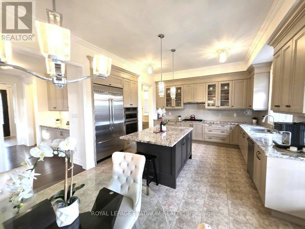 25 Munsie Drive, King, ON, L7B 0N8 - 4